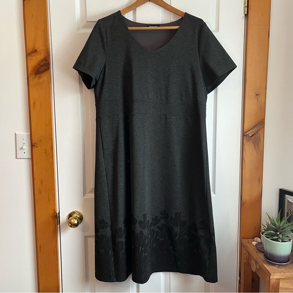 🎉SALE🎉Pennington’s Plus Sized Dress, Short Sleeves, Midi Length, Size X